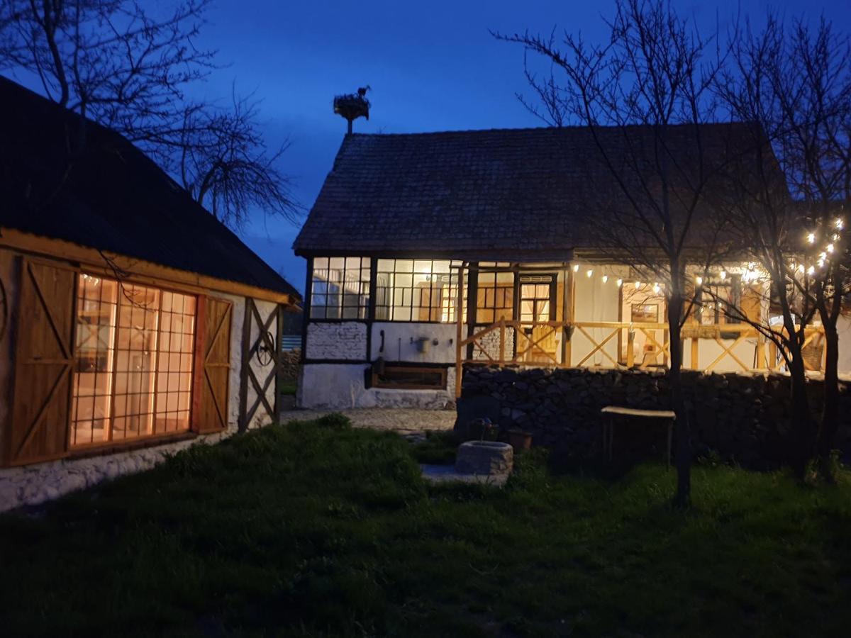 Hnameni Bovadzor Lodge Exterior photo