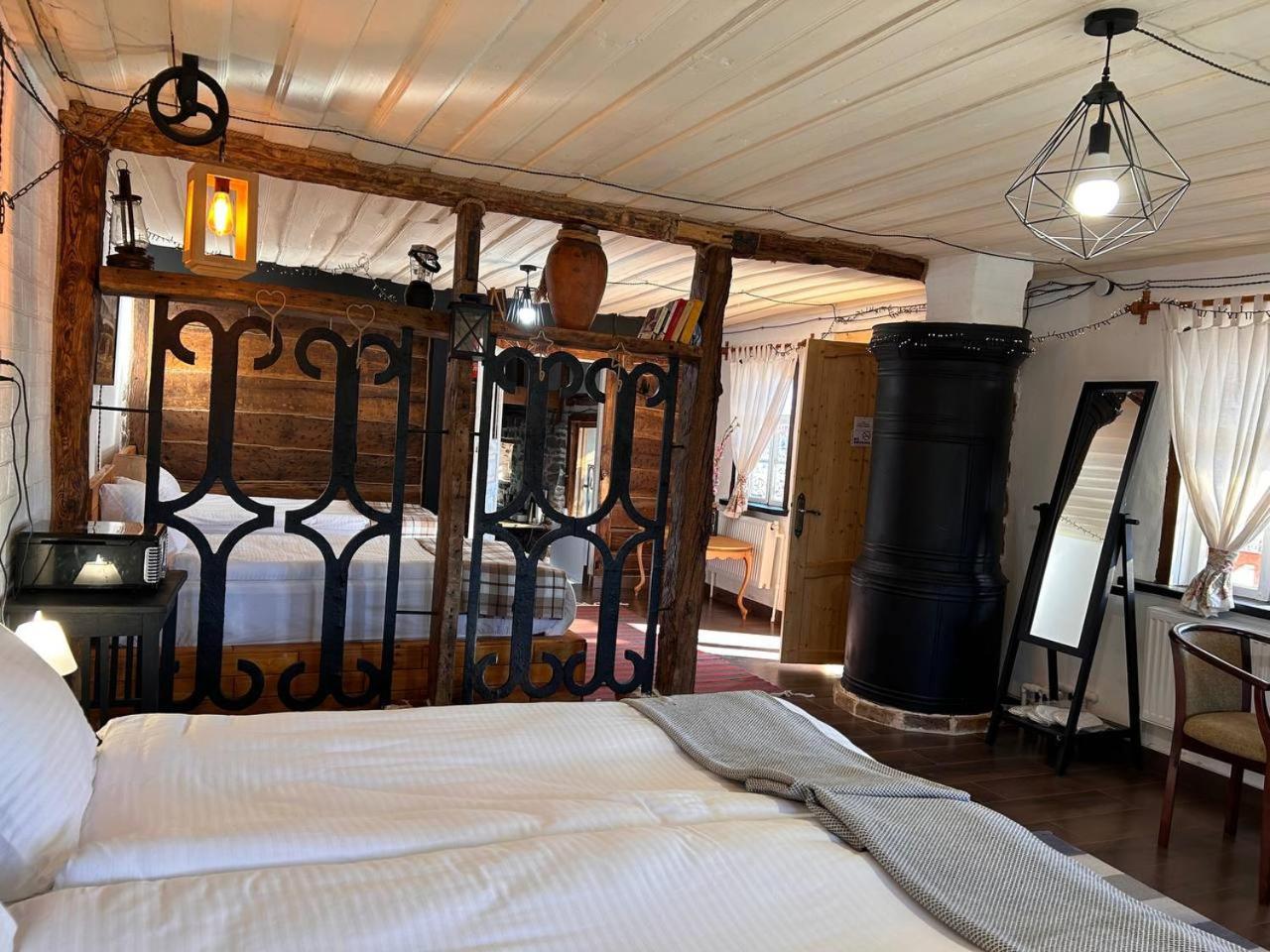 Hnameni Bovadzor Lodge Exterior photo